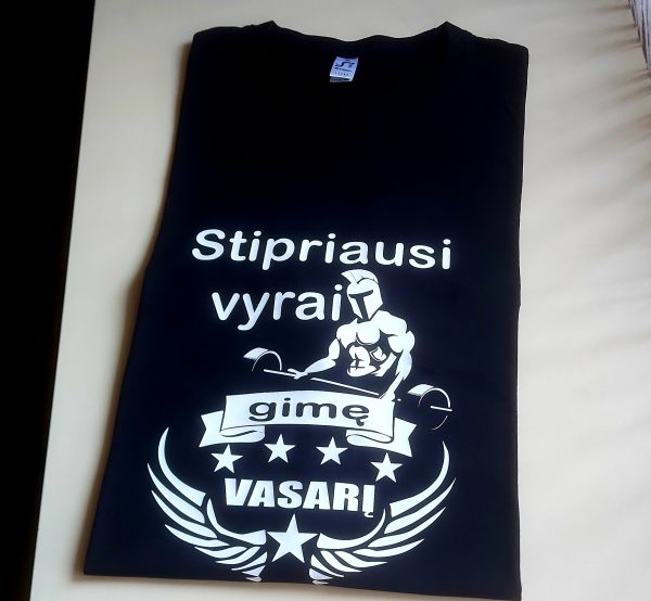 Marškinėliai: Stipriausi įvyrai gimę vasarį