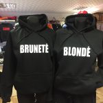 Džemperis: Blondė- Brunetė