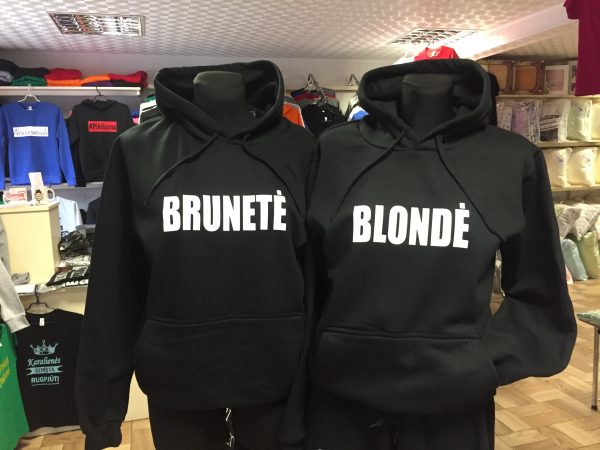 Džemperis: Blondė- Brunetė