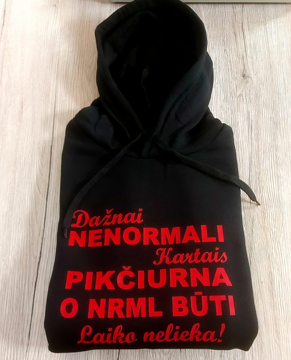 Džemperis: Dažnai nenormali, kartais pikčiurna, o nrml būti laiko nelieka