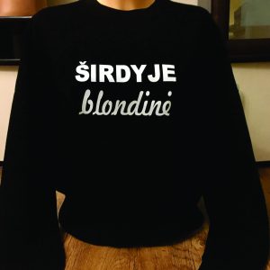 Džemperis: Širdyje blondinė