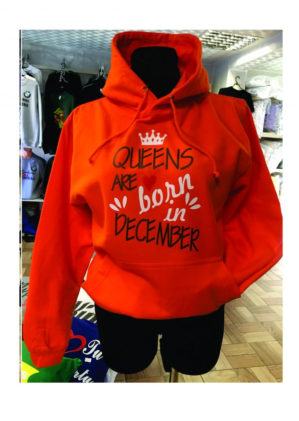 Džemperis: Queens are born in