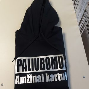 Džemperis: Paliubomu amžinai kartu