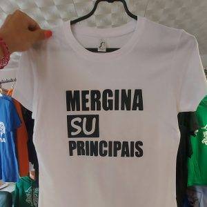 Marškinėliai: Mergina su principais