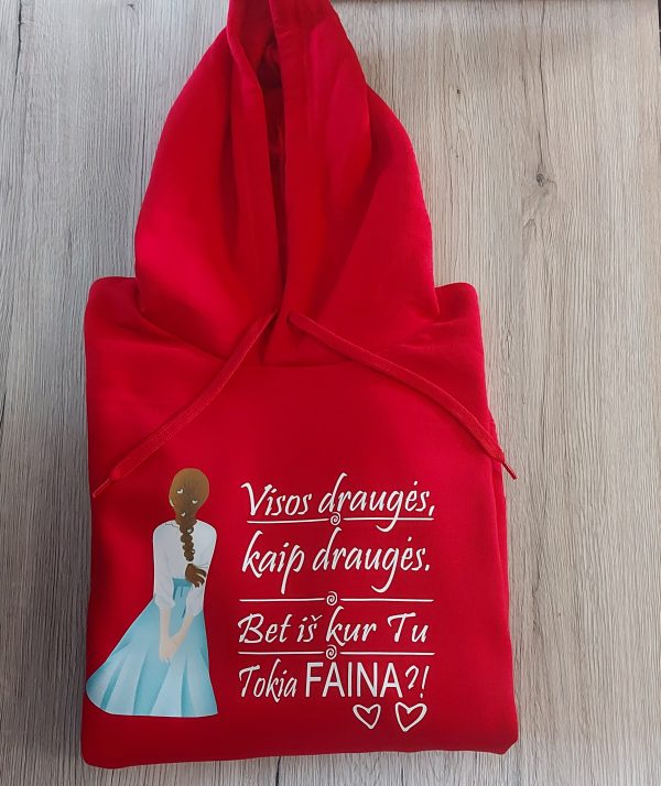 Džemperis: Visos draugės, kaip draugės, bet iš kur tu tokia Faina