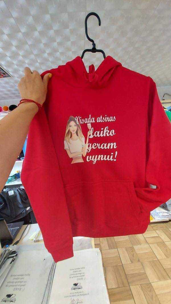 Visada atsiras laiko geram vynui Džemperis