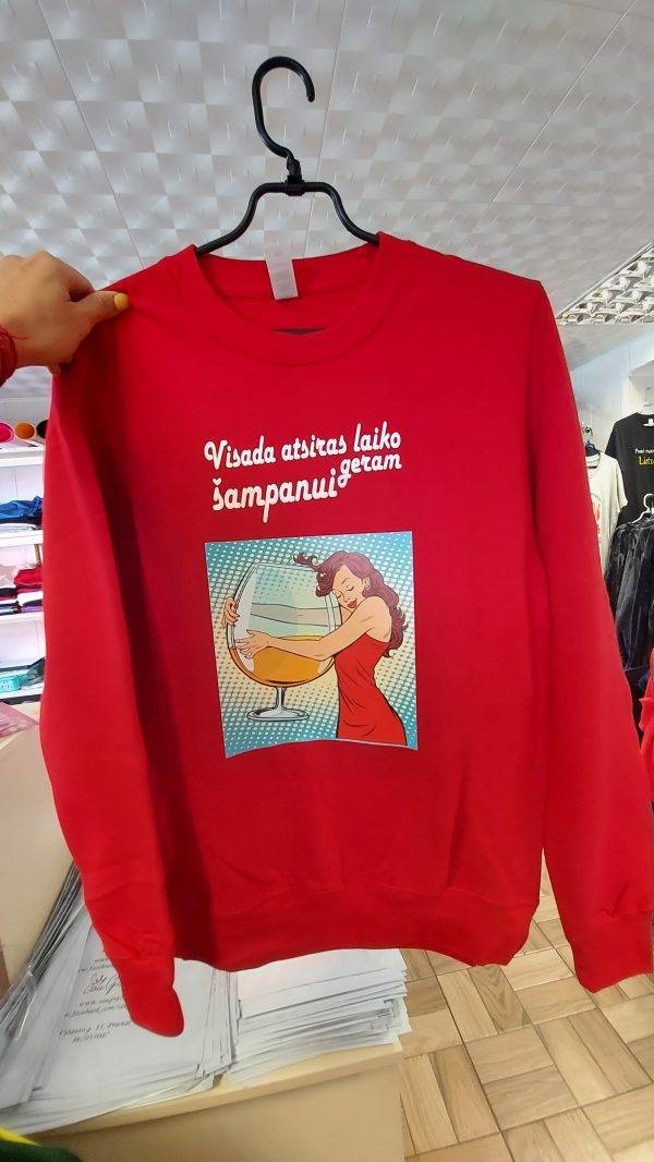 Džemperis: Visada atsiras laiko geram šampanui