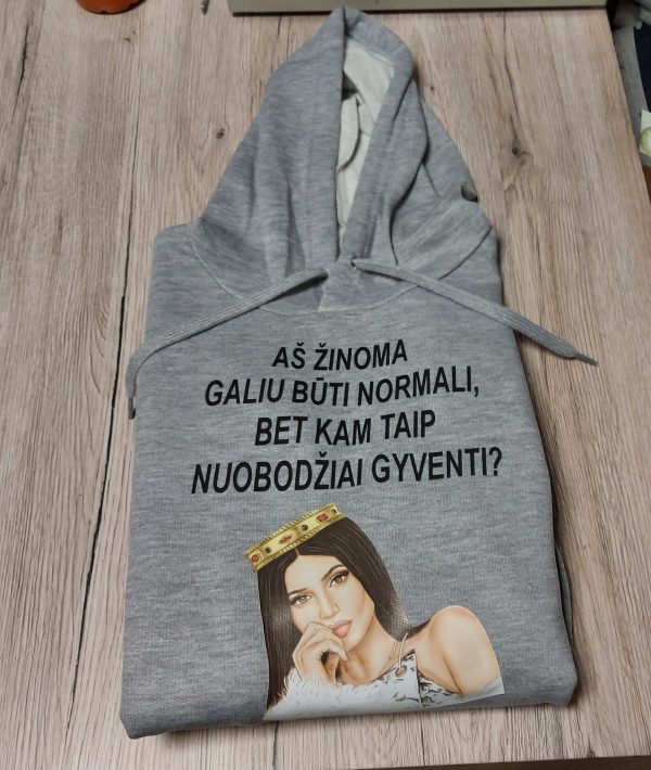 Džemperis: Aš žinoma galiu būti normali