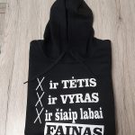 Džemperis: ir tėtis ir vyras iš šiaip labai fainas 