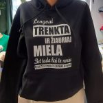 Džemperis: Lengvai trenkta ir žiauriai miela 