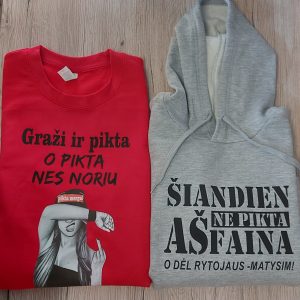 Džemperis:Graži ir pikta, o pikta, nes noriu