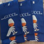 Marškinėliai: Merguccios su taure vyno