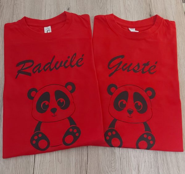 Vaikiški marškinėliai su vardu ir panda paveiksliuku Vaikiški marškinėliai su vardu ir panda paveiksliuku