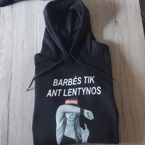 Džemperis: Barbės tik ant lentynos