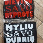 Džemperis: Myliu savo durnių/Dievinu savo beprotę