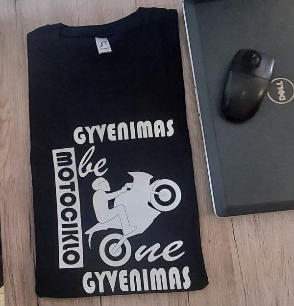 Džemperis: Gyvenimas be motociklo ne gyvenimas 