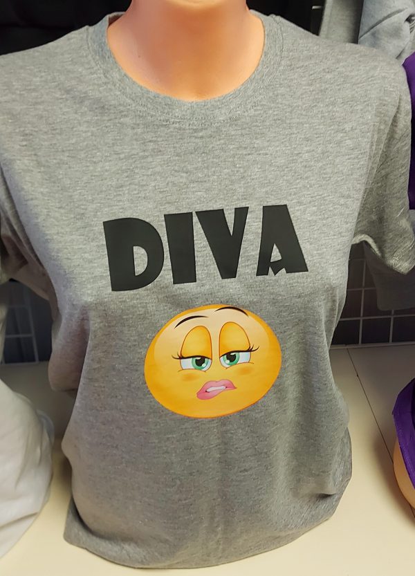 Marškinėliai: Diva su emoji veiduku