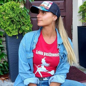 Marškinėliai: Lekiu pasižmonėti 