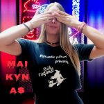 Marškinėliai: Pasaulis pilnas princesių būk ragana