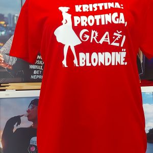 Kristina graži protinga blondinė marškinėliai