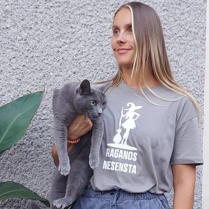 Marškinėliai: Raganos nesensta